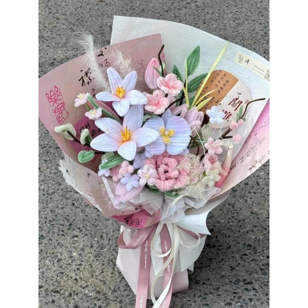 감성적인 시들지 않는 꽃 핑크 로즈와 백합 혼합 꽃다발 패키지 성인용 부케 만들기 취미 키트 - 상품 이미지