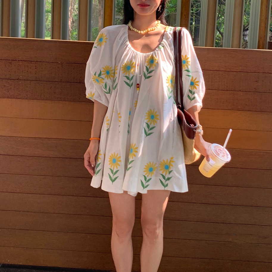 유넥 해바라기자수 점프슈트 반바지 키작녀 휴양지 리넨텐셀혼방 여름 화이트 - 상품 이미지