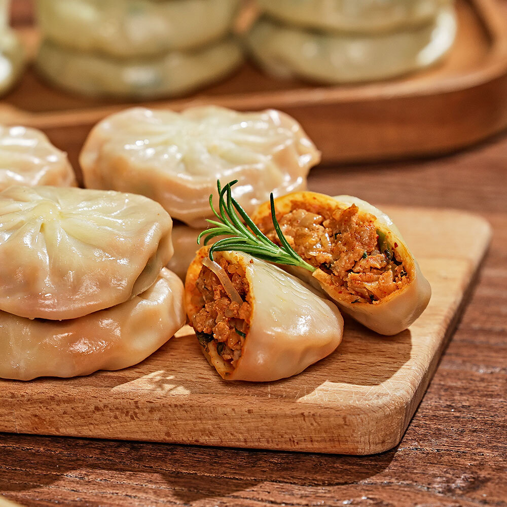 오뚜기냉동식품 육즙가득 겉바속촉 얇은피 호떡쌀 군만두 (고기/김치) 김치만두, 1.2kg, 2개 - 상세 이미지 4