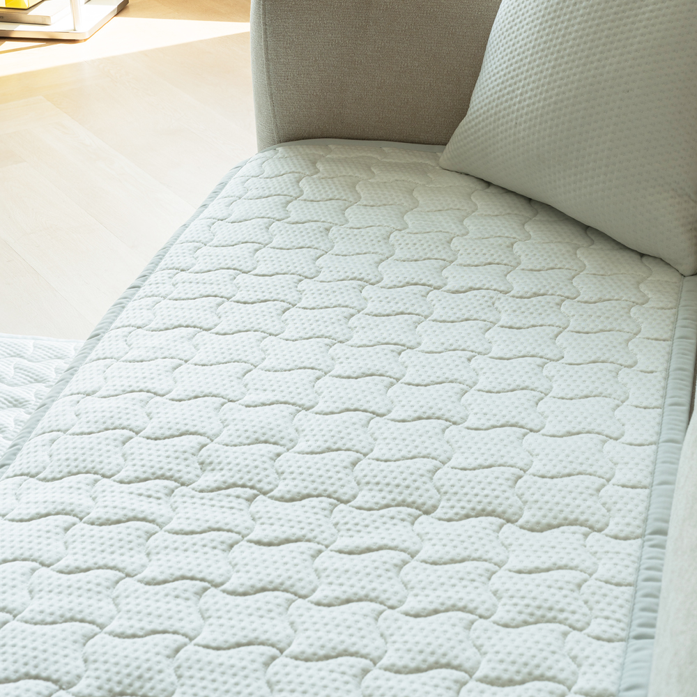아이스론 쿨 에어홀 토퍼형 냉감 쿨매트 누빔 소파패드 One Color, (5인용) 95x300cm - 상세 이미지 2