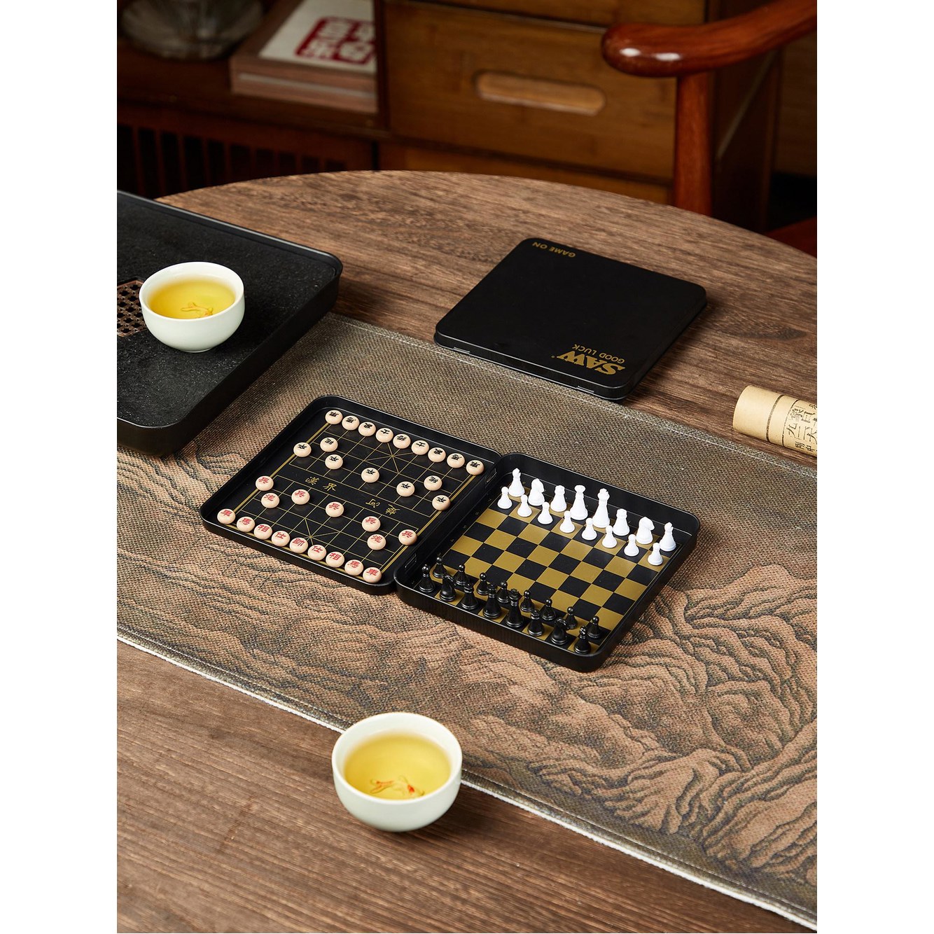 체스판 휴대용 게임 두뇌게임 인테리어 휴대용체스판 카페용 132X126X10MM 보드 /국제 투인원 컴팩트 세트 선생님 - 상품 이미지