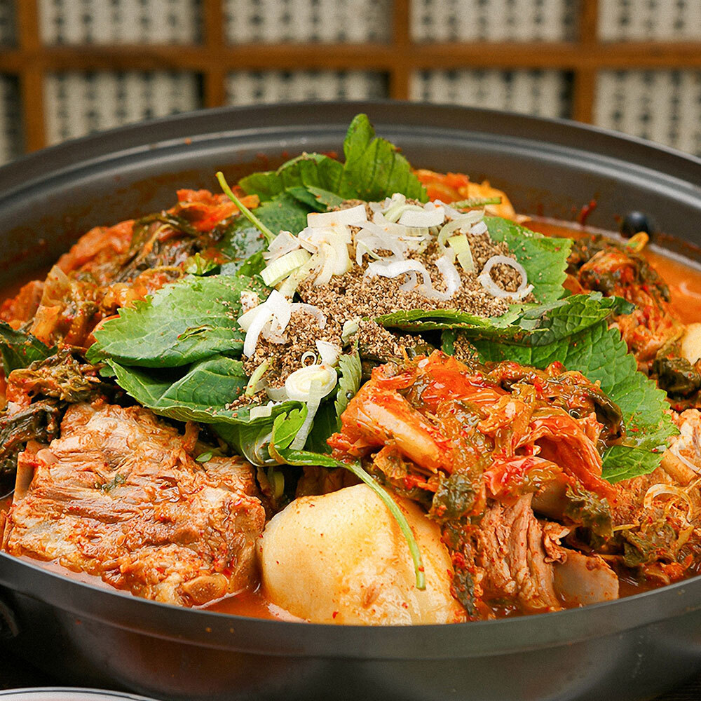 살이 듬뿍 푸짐한 뼈해장국 얼큰 감자탕 2.5kg - 상세 이미지 2