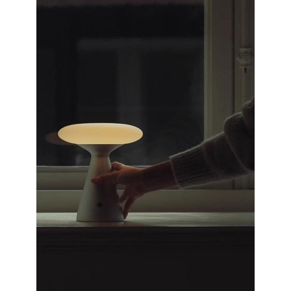 프리미엄 벽걸이형 무타공 플로어 스탠드 스테인리스 니켈 설치형 소형 펜던트 180 x 210 터치 스위치 usb - 상세 이미지 2