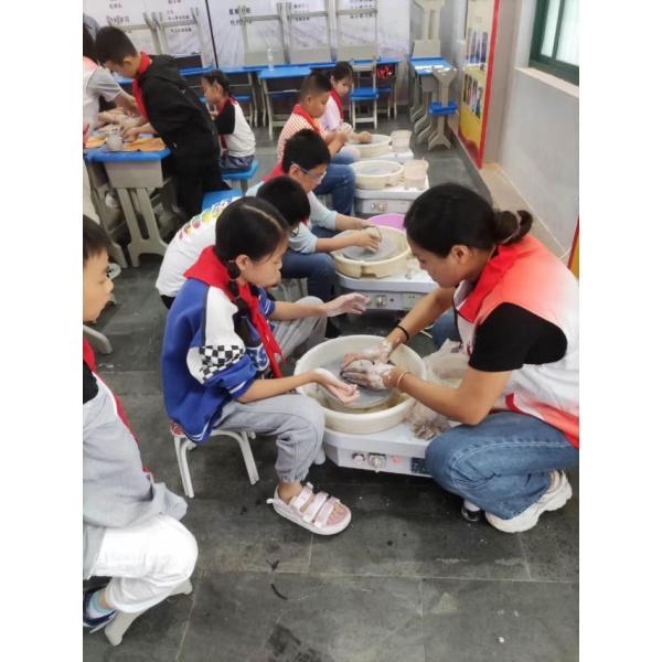 정밀한 도자기 공예 얇게 펴주는 판 도예 전기물레 회전판 분리형 물받이 + 손밀기 발판 미니 350W - 상세 이미지 5