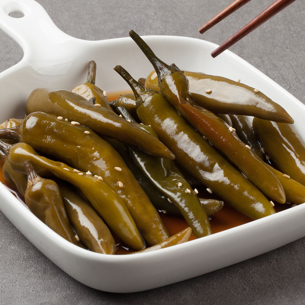 항아리반찬 매콤새콤 밥도둑 간장고추 장아찌 1kg - 상품 이미지