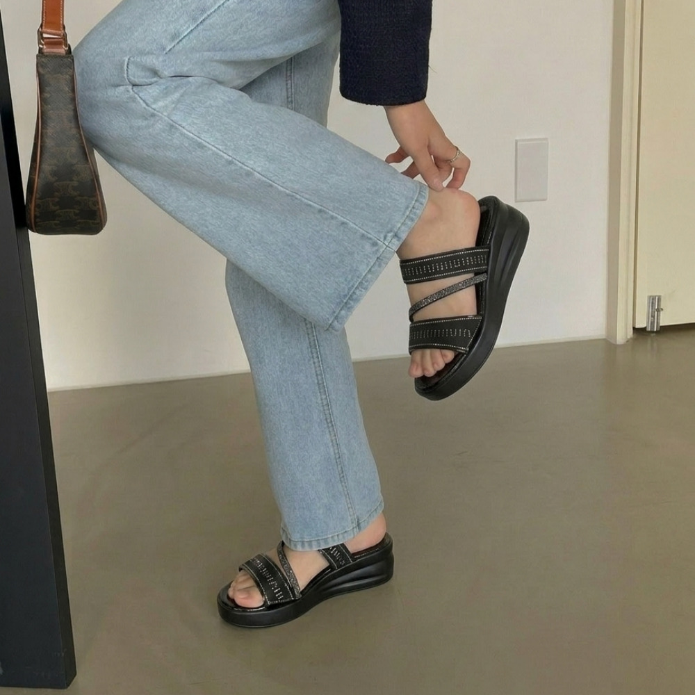 여성 키높이 슬리퍼 큐빅 스트랩 통굽 웨지 슬리퍼 이미지 6
