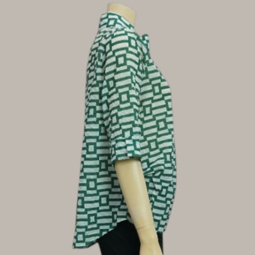엄마옷 조이마담 T51882 쿨 셔링 반오픈 버튼 블라우스 중년여성의류 - 상세 이미지 3