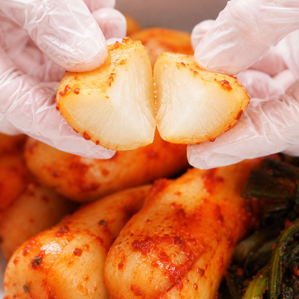 단지명가 국내산 전라도 총각김치 당일생산 신선한 갓담은 HACCP 알타리 총각무김치 2kg - 상세 이미지 3