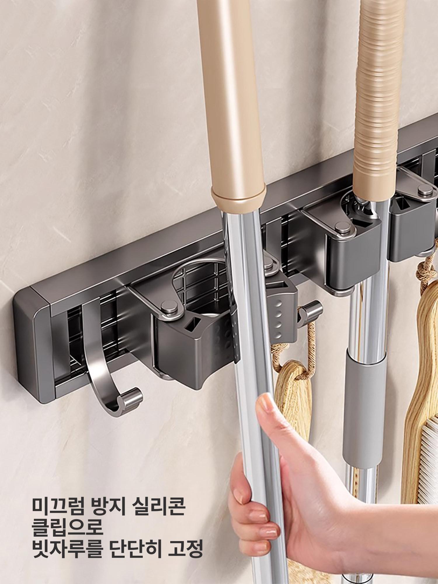 벽걸이 거치대 빗자루 주방 대걸레 보관 밀대 랙 정리 청소도구 훅 접착식 현관 - 상세 이미지 3