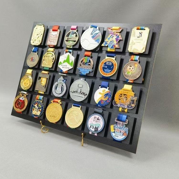 케이스 거치대 진열대 훈장 메달거치대 아크릴 마라톤 매달 뱃지 정리대 보관 스탠드 블랙 - 상세 이미지 3