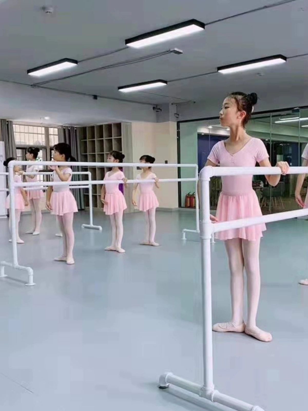 1인용 발레바 무용봉 연습 필라테스 성인 유연성 높이조절 홈트레이닝 가정용 바 스트레칭바 - 상세 이미지 2