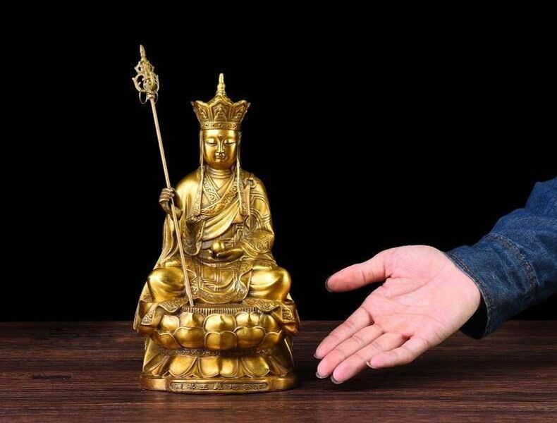 지장보살 황동 좌상 불상 법당 부처님 예불 조각상 구리 종교 장식품 명상 상품 이미지