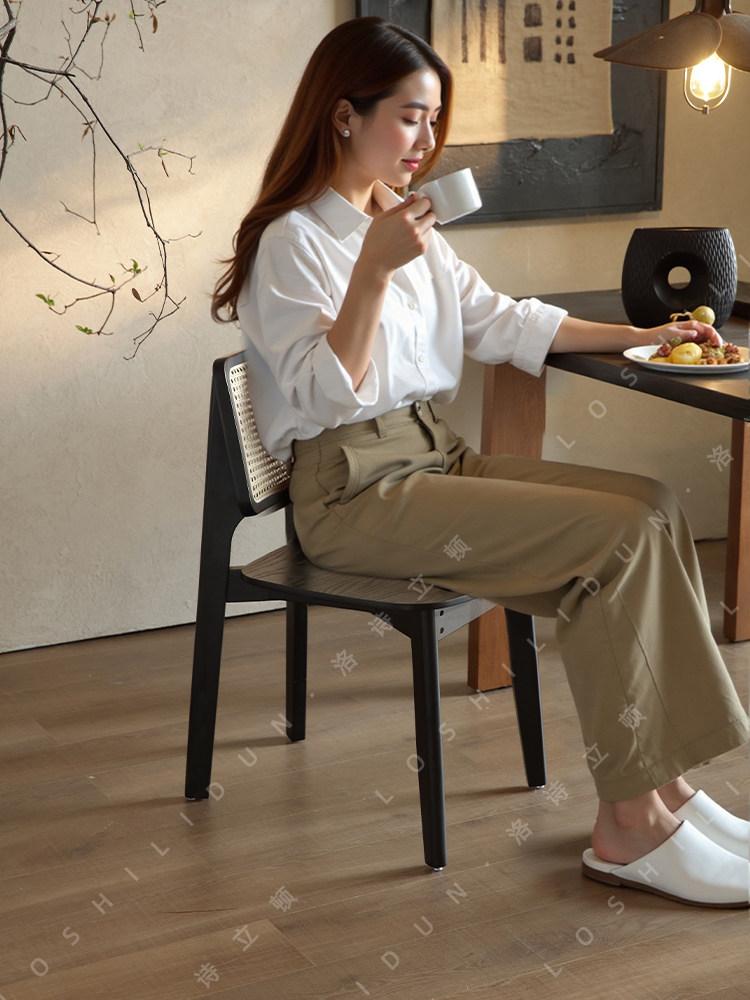 라탄 식탁의자 복고 엔틱 앤틱체어 쿠션 클래식 빈티지 가정용 원형티테이블 스타일 - 상세 이미지 2