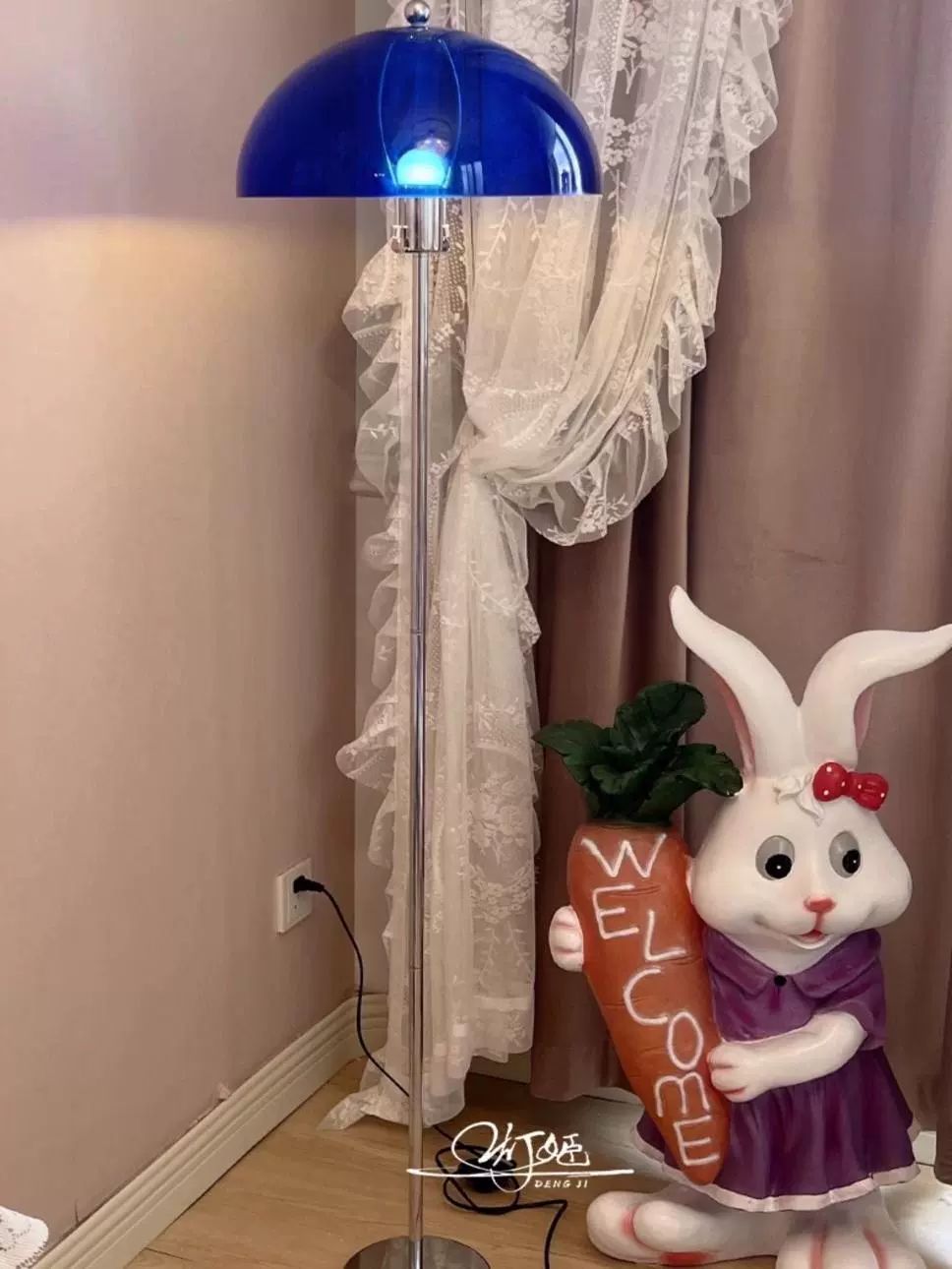 네온사인 무드등 달 모양 아크릴 인테리어 조명 침실 감성 선물용 따뜻한 불빛 LED 램프 - 상세 이미지 4