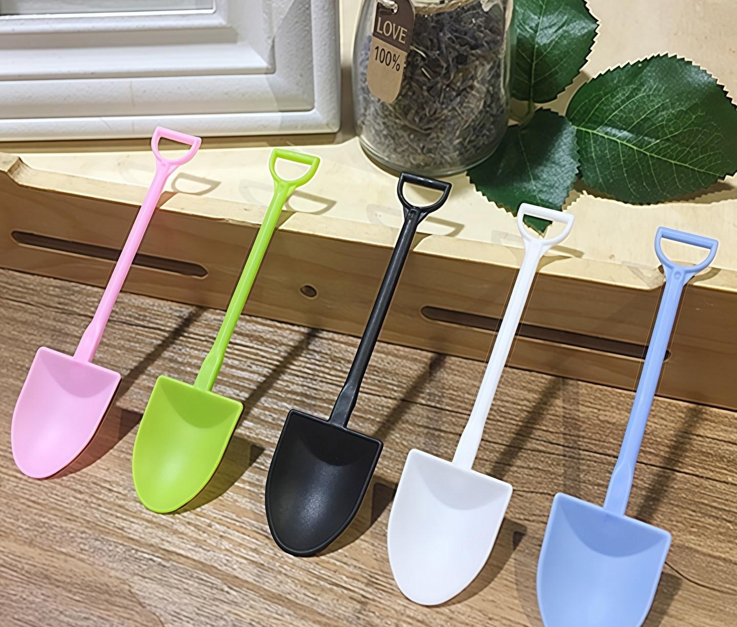 일회용 스푼 삽모양 숟가락 요거트 디저트 플라스틱 투명 검은색 세트 푸딩 케이크 팩 철삽 - 상품 이미지