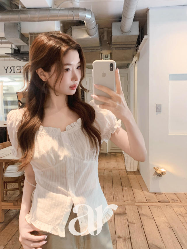 펀칭 셔링 퍼프 소매 블라우스 bs8797 - 상세 이미지 2