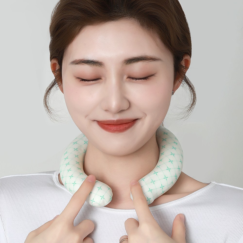 넥쿨러 여름필수템 야외활동 쿨링기기 대용량 18도 32두께 아이스 여름용 목쿨러 - 상세 이미지 3