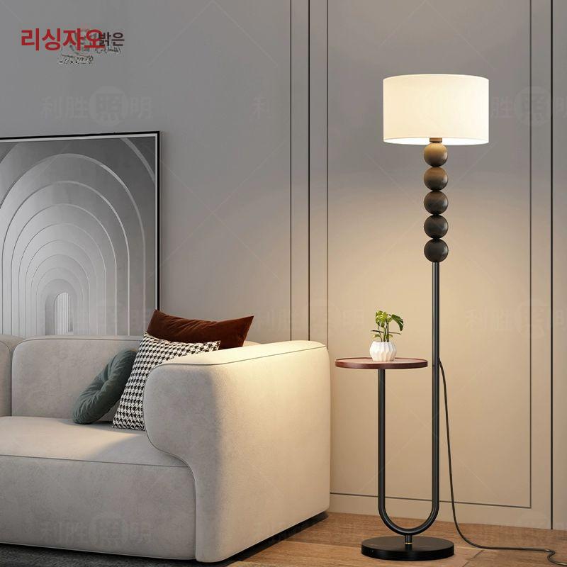북유럽 감성 스탠드 조명 침실 거실 포터블 테이블 읽기등 무드 인테리어 조각 조명 - 상품 이미지