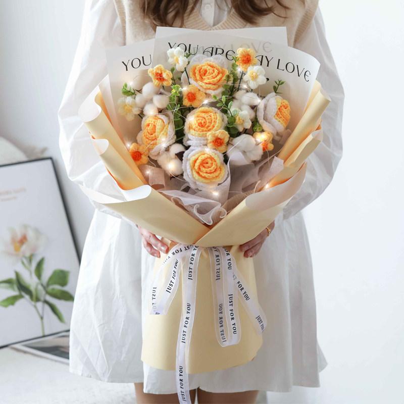 완성품 꽃다발 카네이션 졸업식 포장 그러데이션 생일선물 어버이날 기념일 손뜨개질 - 상세 이미지 3