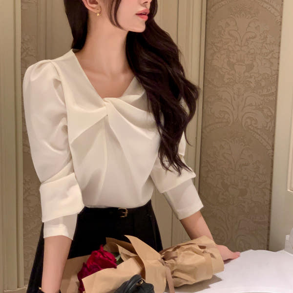퍼프소매 반팔 긴팔 언발 꼬임 새틴 블라우스 bs8176 가격 비교 아뜨랑스 퍼프소매 반팔 긴팔 언발 꼬임 새틴 블라우스 bs8176
