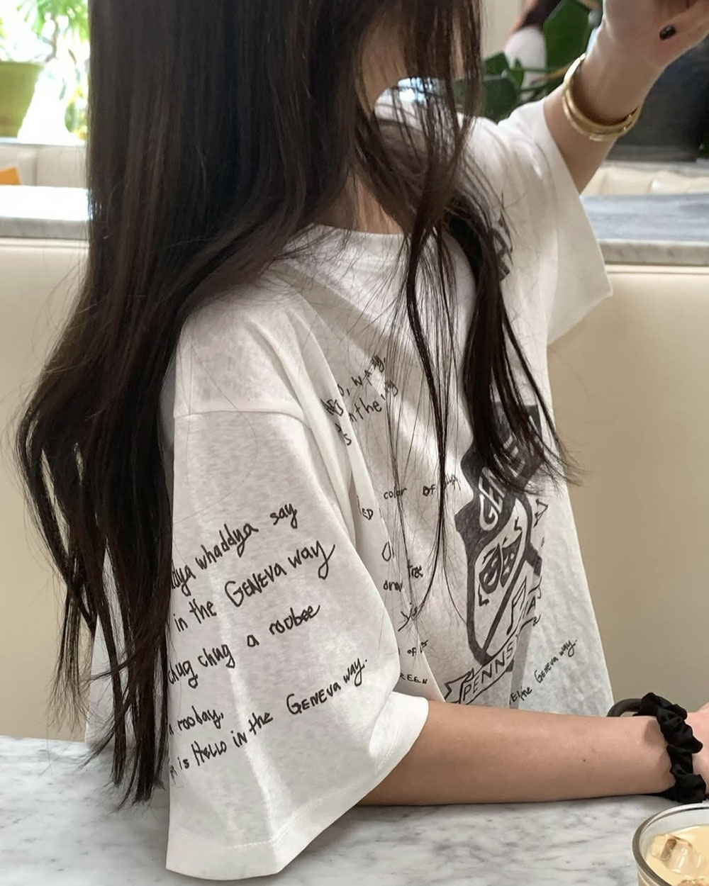 [당일발송] 아웃핏 247 티셔츠 썸머 팔뚝커버 빈티지 프린트 롱 오버핏 루즈핏 5부티 (화이트) - 상세 이미지 3