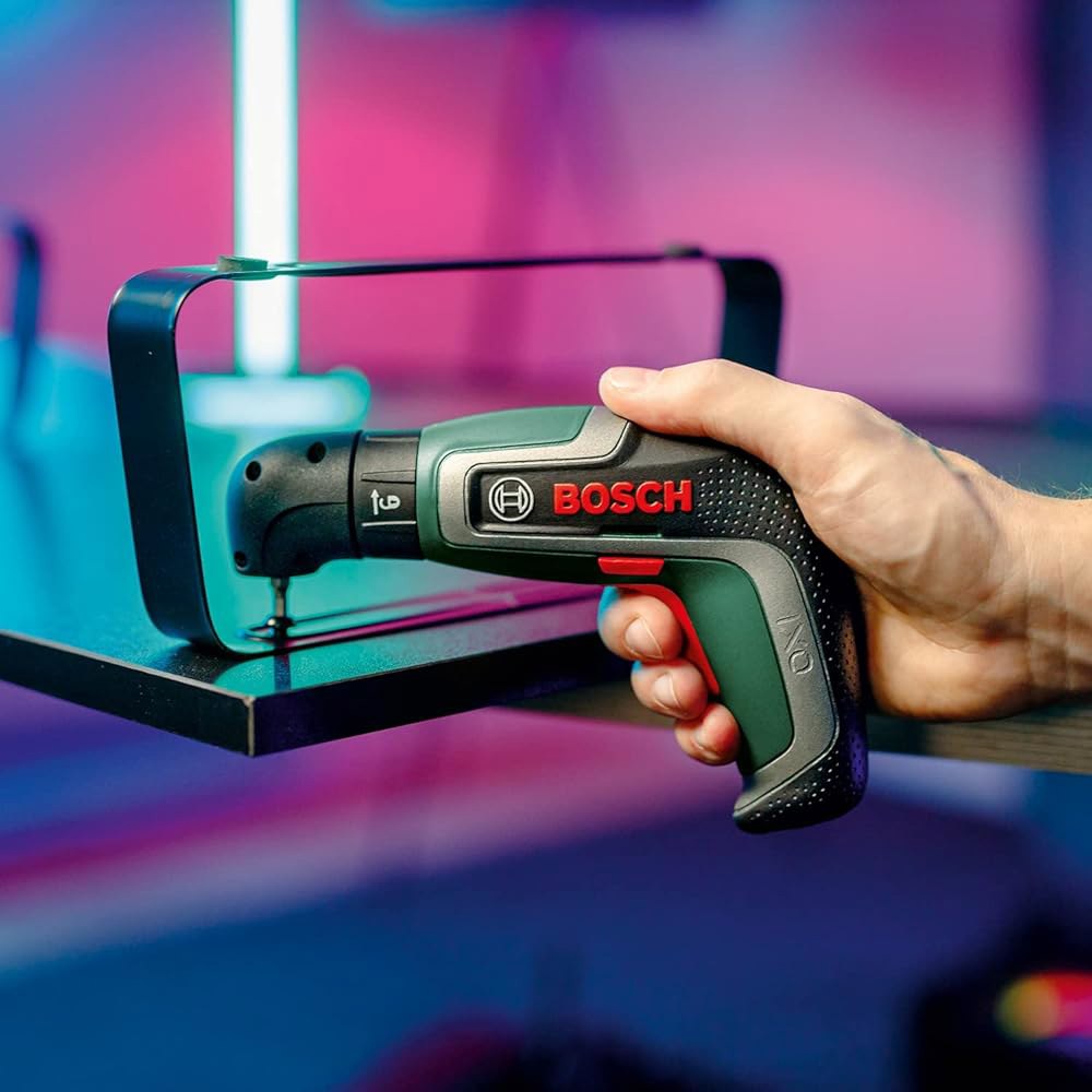 Bosch IXO 컴팩트 배터리 드라이버 세트(7세대, 3.6V, 2.0Ah, 5.5Nm, 각진 나사 삽입 어댑터, 마이크로 USB 케이블 포함, 최대 190개의 나사, 박스) - 상세 이미지 2