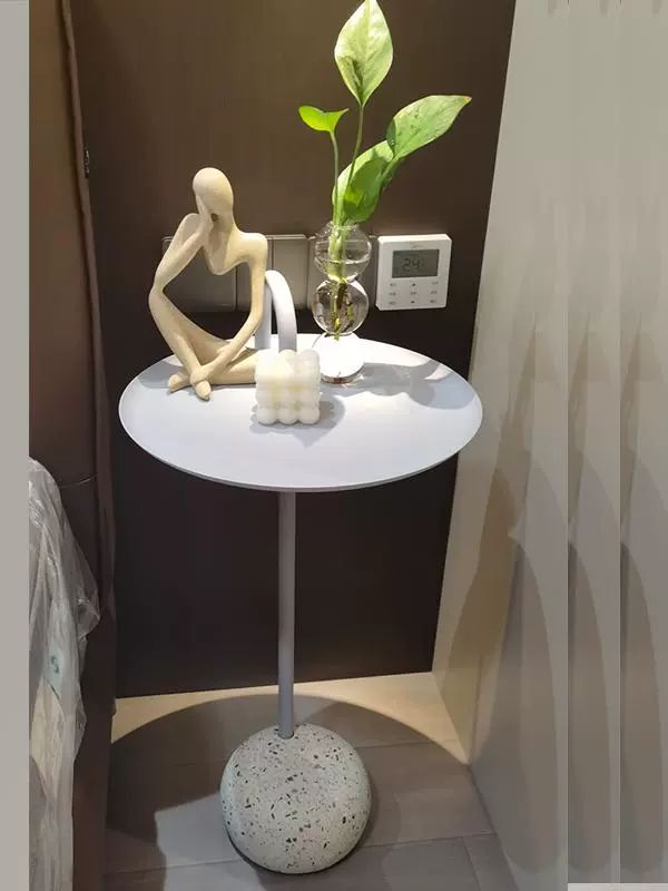 북유럽 스타일 사이드테이블 침대 옆 소파 협탁 카페 높이조절 현대식 심플 탁자 - 상세 이미지 5