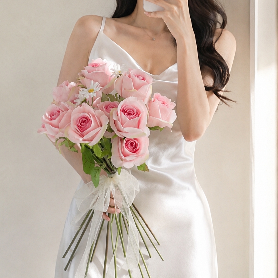 로사리움 셀프웨딩 조화 부케 부토니에 웨딩촬영소품 스냅 장미 꽃다발 브라이덜샤워 - 상품 이미지