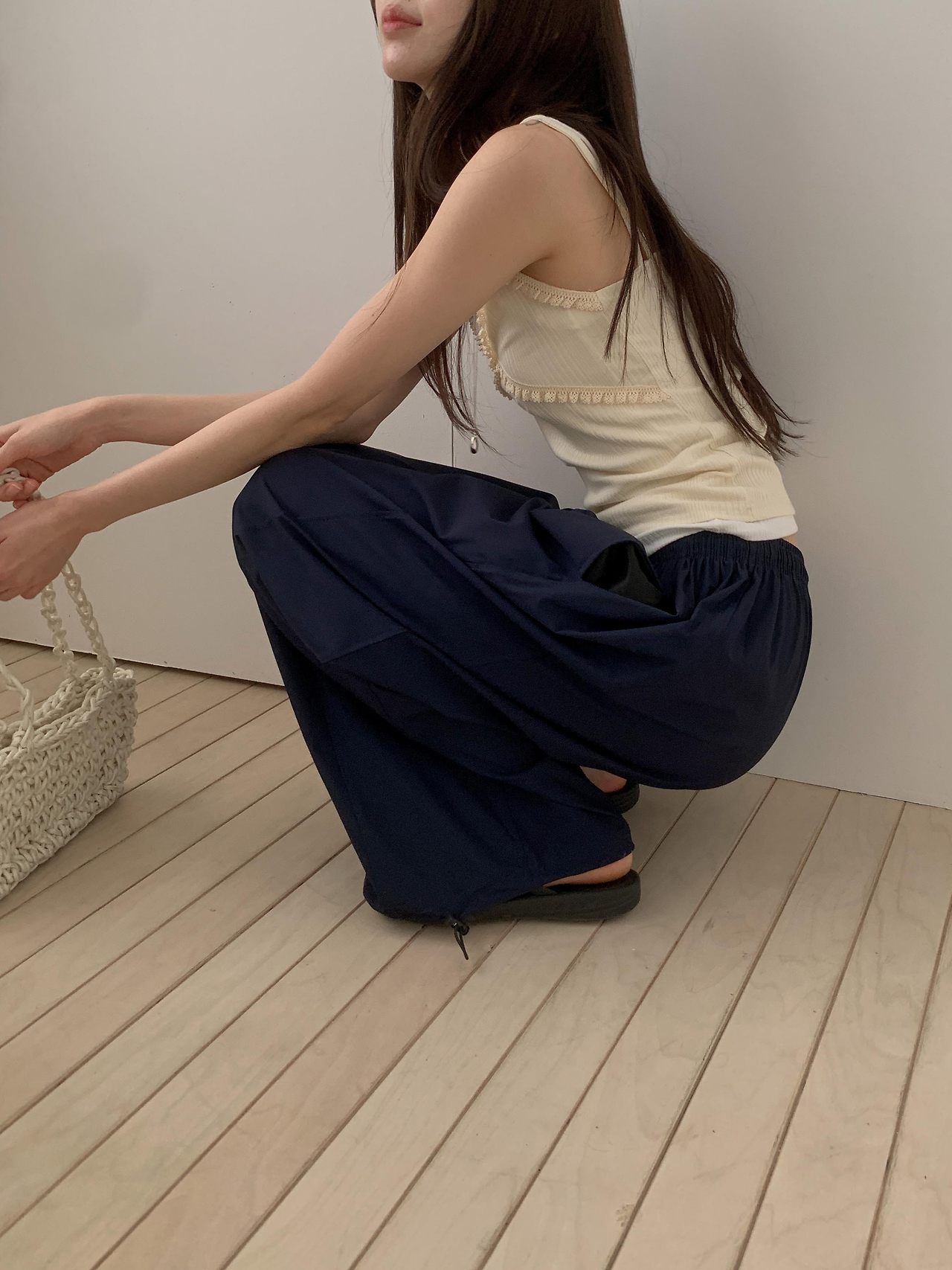 [기획, 쿨소재] 오버무드 여름 찰랑 밴딩 와이드 쿨링 롱 나일론 조거 스트링 팬츠 - 상세 이미지 5