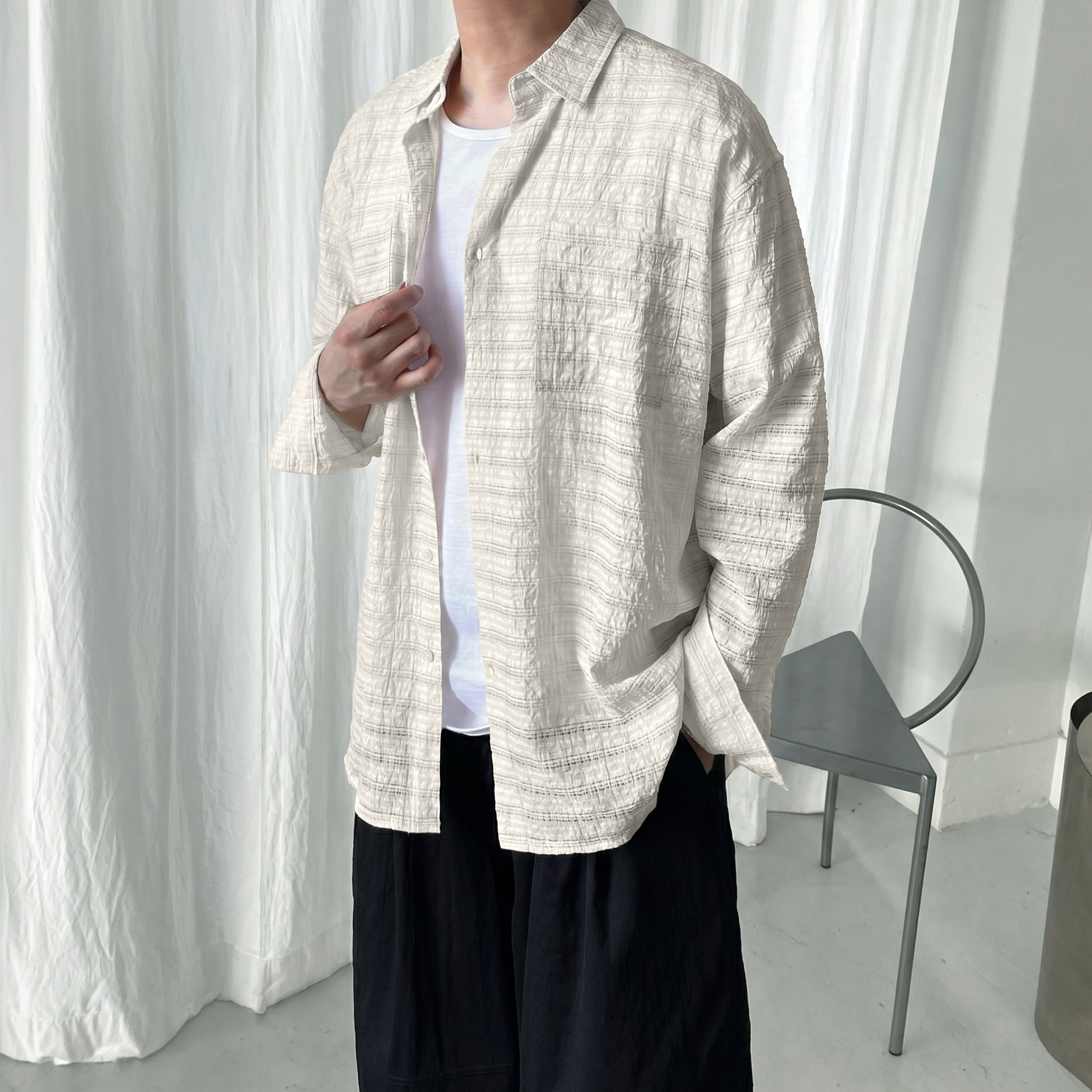 투포켓 워셔블 시어서커 여름 긴팔 오버핏 체크 구김없는 시스루 캐주얼 셔츠 4color - 상세 이미지 5