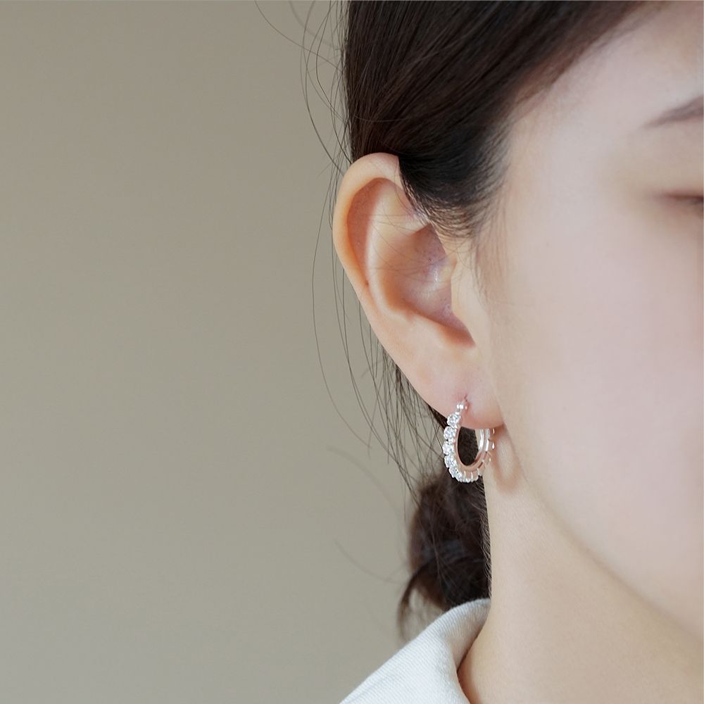 실버925 큐빅 원터치 귀걸이 미니 볼드 - 상세 이미지 5