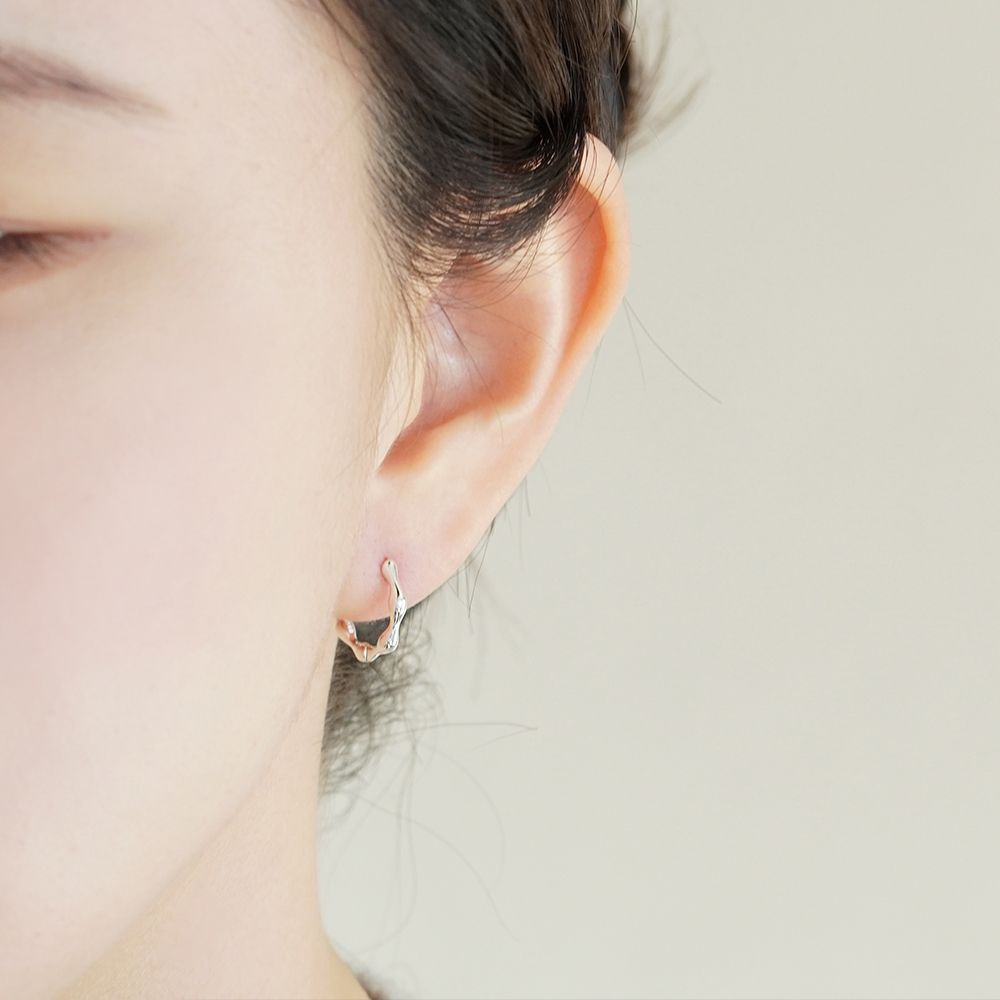 실버925 웨이브 물결 볼 원터치 은 귀걸이 - 상세 이미지 4