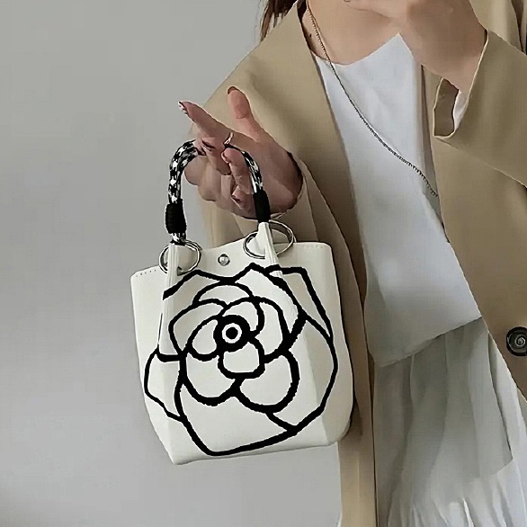 니트 미니 손가방 로프백 가방 토트백 데일리 여름 여성 이미지 7