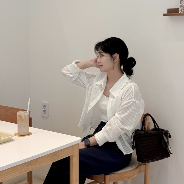 로엠 긴팔 크롭 셔츠 RMYWG25R12