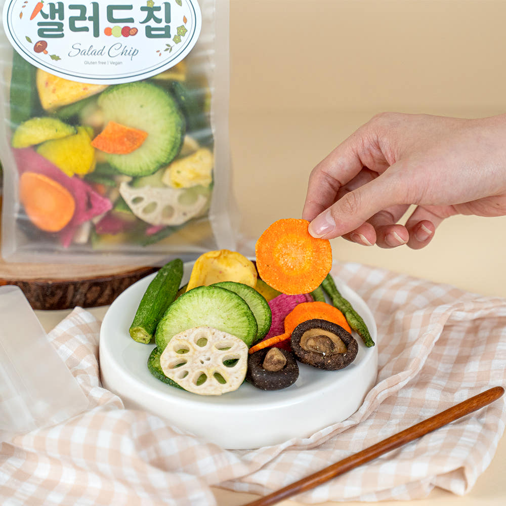 [8/1 대안뉴스 PPL] 먹스타 샐러드칩 야채 믹스칩 1팩 150g / 바삭한 10가지 원물 샐러드 스낵 건강 간식 - 상품 이미지