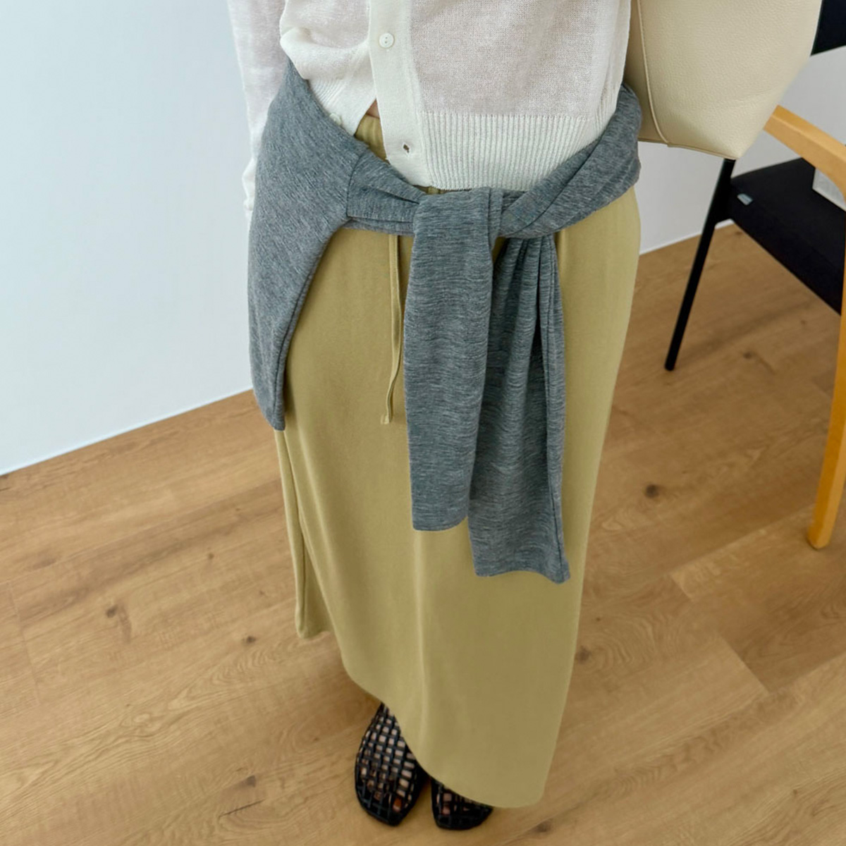 [올리브당일] 모찌 스커트 썸머 스판 밴딩 맥시 찰랑 여름 져지 H라인 롱스커트 웨어링무드 (3c) - 상품 이미지
