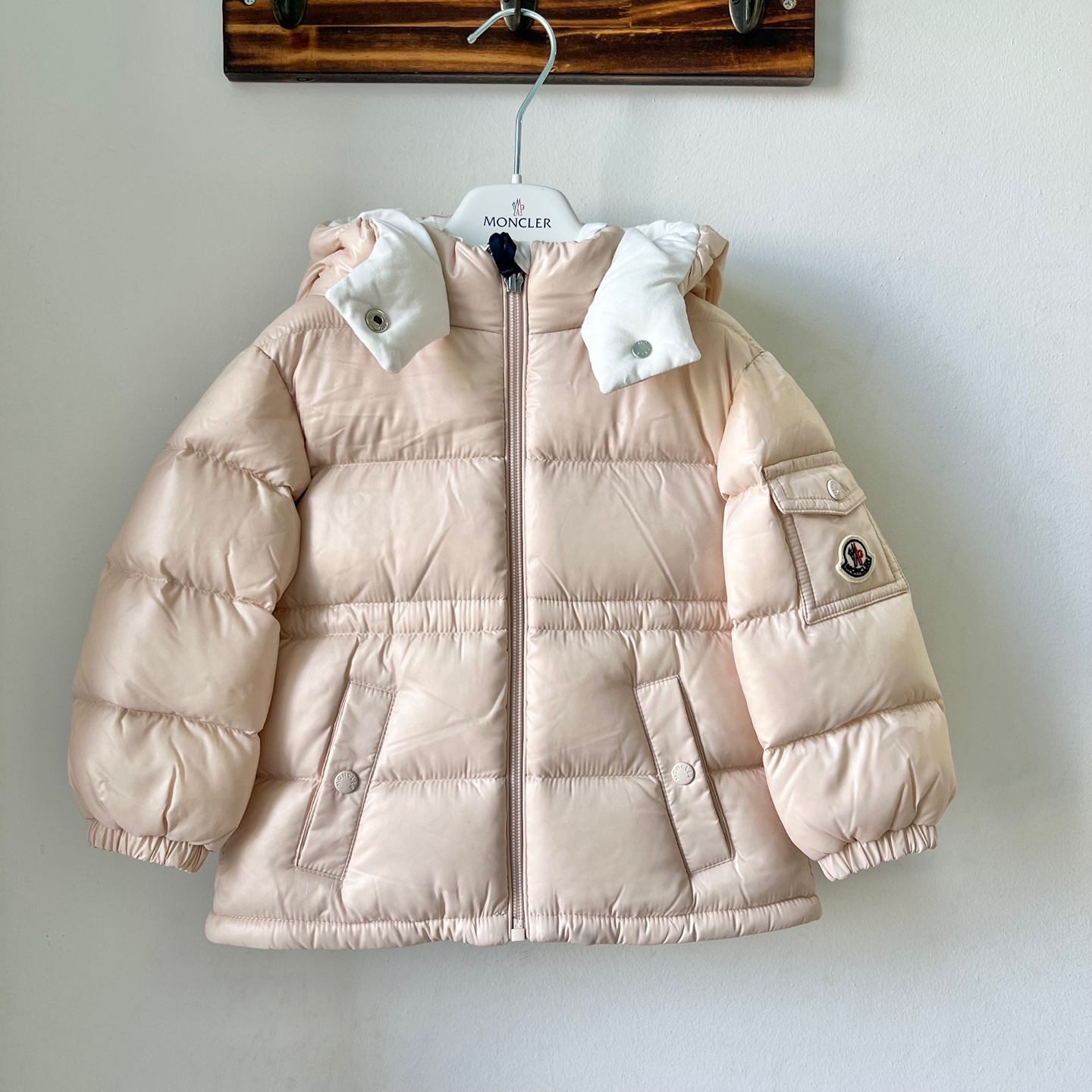 26FW 몽클레르 베이비 MAIRE 마레 다운 패딩 점퍼 핑크 차콜 1A00021597Z8 이미지 6