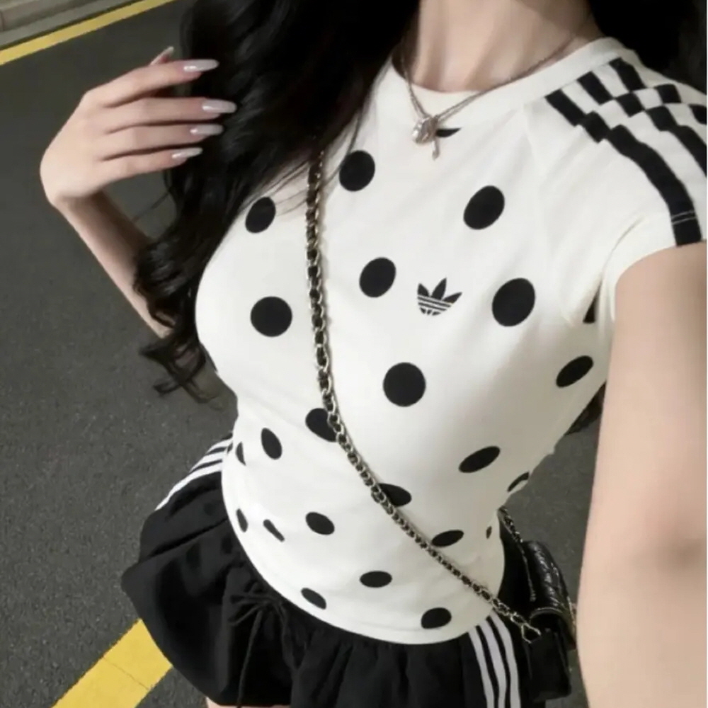 아디다스 우먼스 폴카도트 슬림핏 칼리 반팔 티셔츠 화이트 KV1193 - 상세 이미지 3