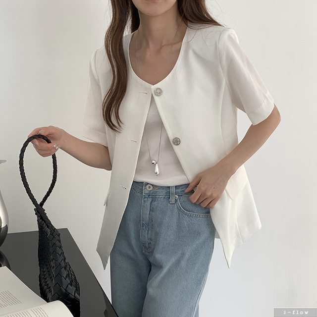 티렛 라운드 반팔 하프 자켓 2col 봄 여름 노카라 실버버튼 트임 라인 제이플로우 이미지 7