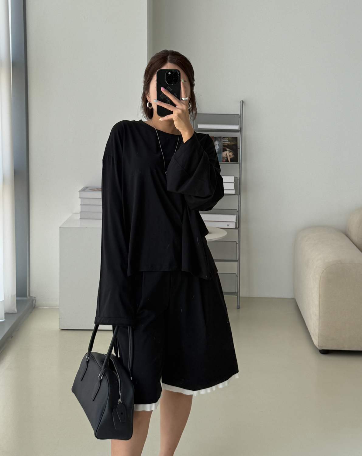 아웃핏 로비 티셔츠 루즈핏 여름 긴팔티 휴가룩 이미지 6