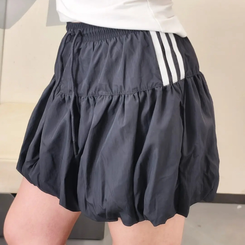 아디다스 오리지널 버블 미니 스커트 블랙 KU4773 - 상세 이미지 3