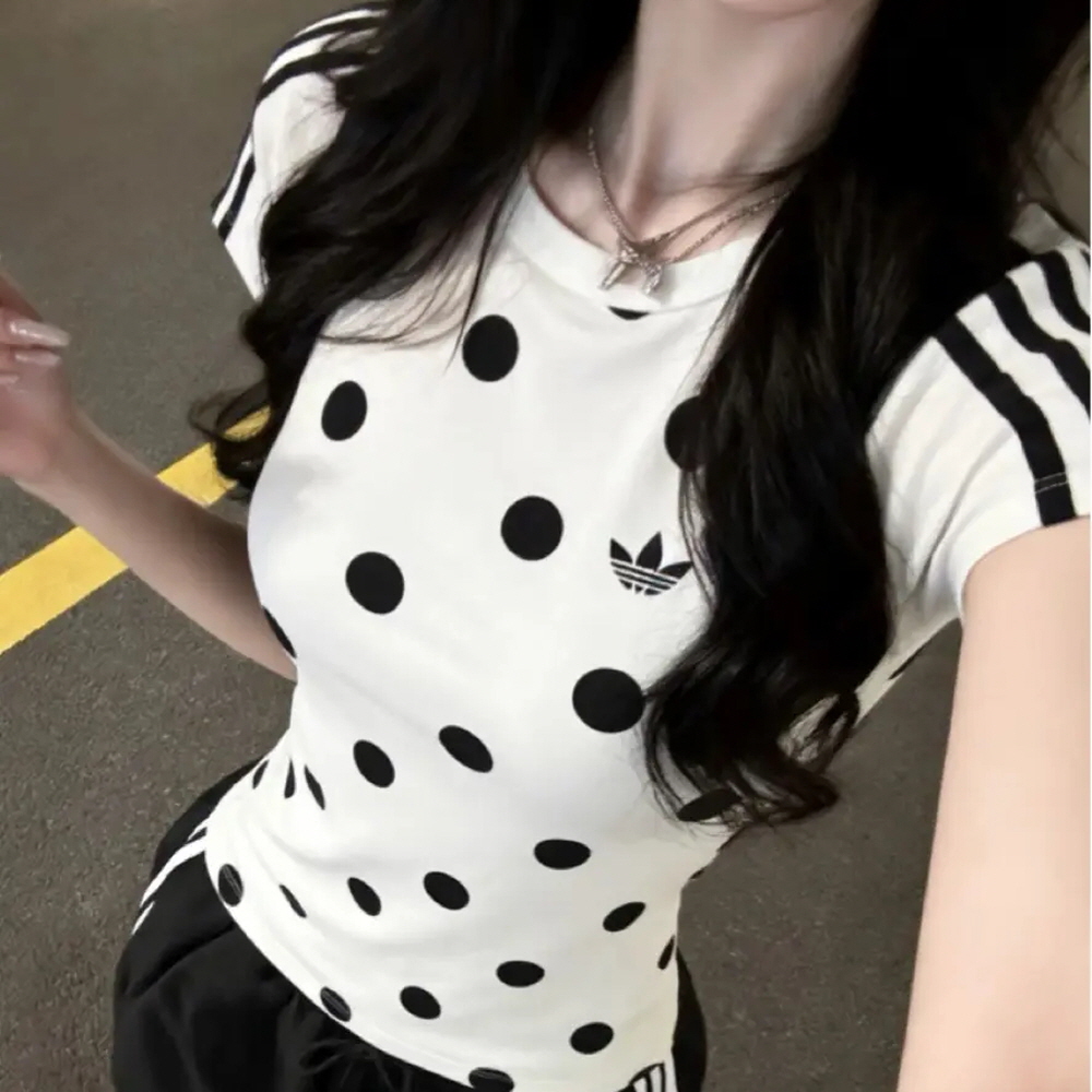 아디다스 우먼스 폴카도트 슬림핏 칼리 반팔 티셔츠 화이트 KV1193 - 상세 이미지 4