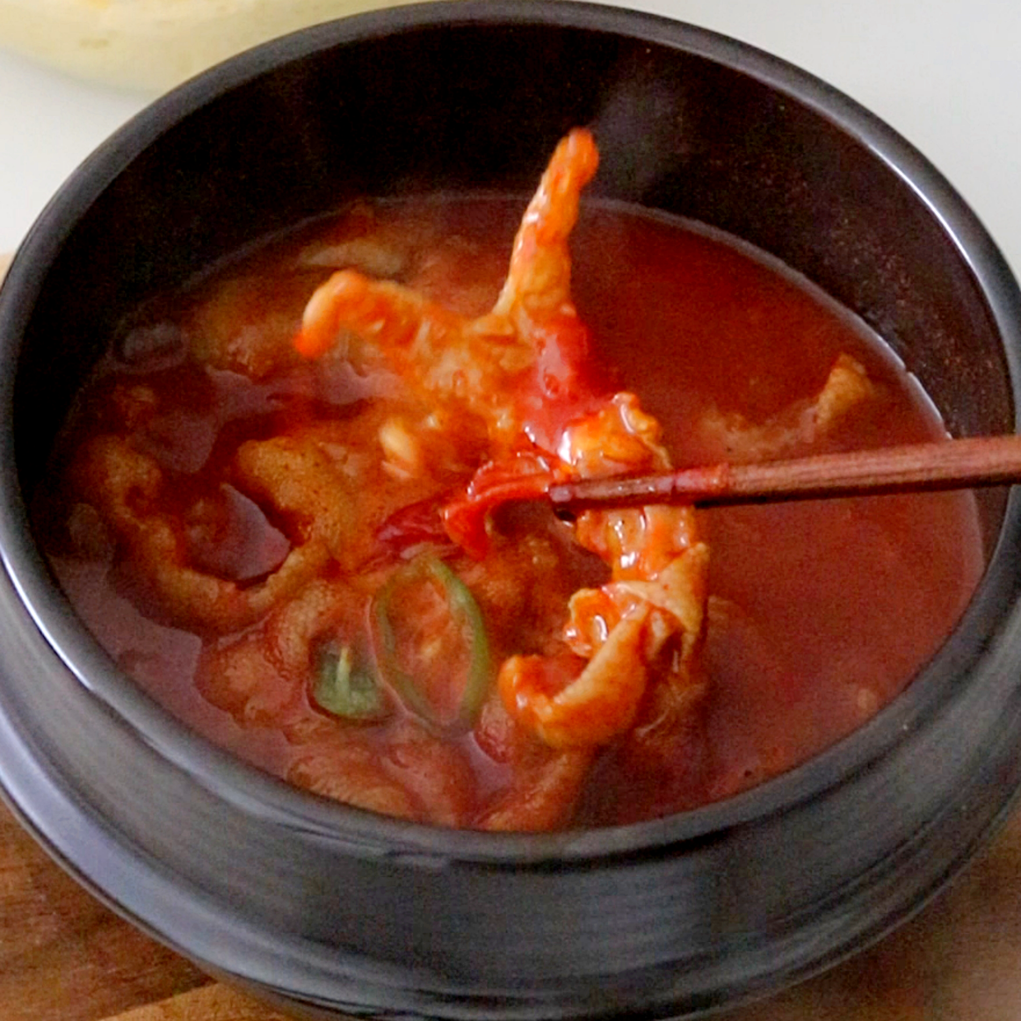 삼형제고기 무뼈 국물닭발 300g 뼈없는 매콤 불닭발 캠핑요리 야식 술안주 간편조리 - 상세 이미지 5
