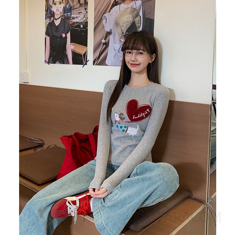 여성 캐주얼 심플 데일리 베이직 슬림핏 골지 니트 라운드넥 하트 자수 캐릭터 긴팔 티셔츠 상의 - 상세 이미지 5