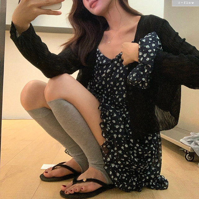 리덴 얇은 골지 브이넥 긴팔 여름 가디건 4col 시스루 살안타템 여리 크롭 제이플로우 - 상세 이미지 2