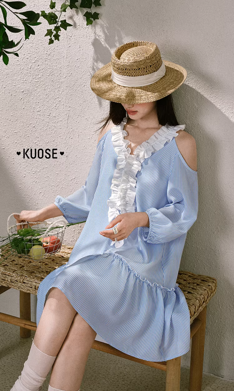 KUOSE 쿠오세 여름 블루 스트라이프 러플 원피스 - 상품 이미지