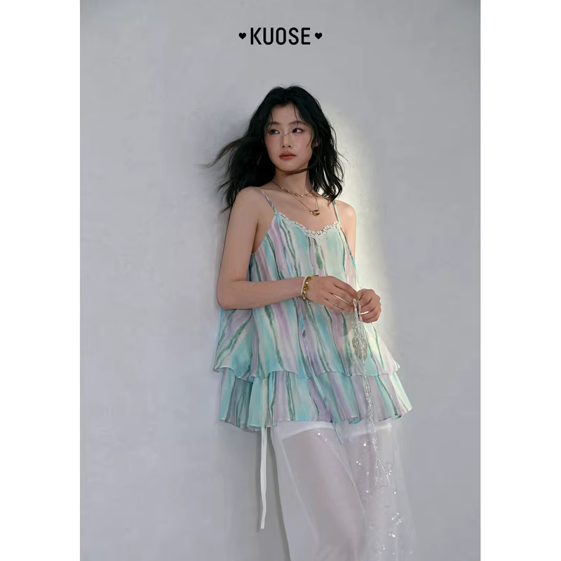 KUOSE 쿠오세 나염 레이스 V넥 슬리브리스 탑 - 상세 이미지 5