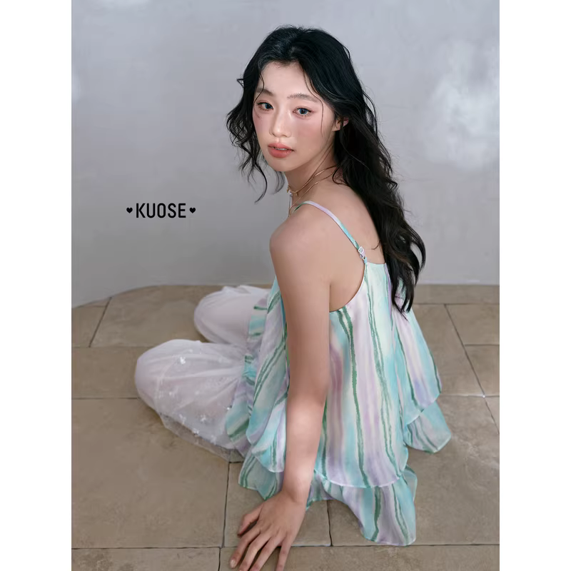 KUOSE 쿠오세 나염 레이스 V넥 슬리브리스 탑 - 상세 이미지 4