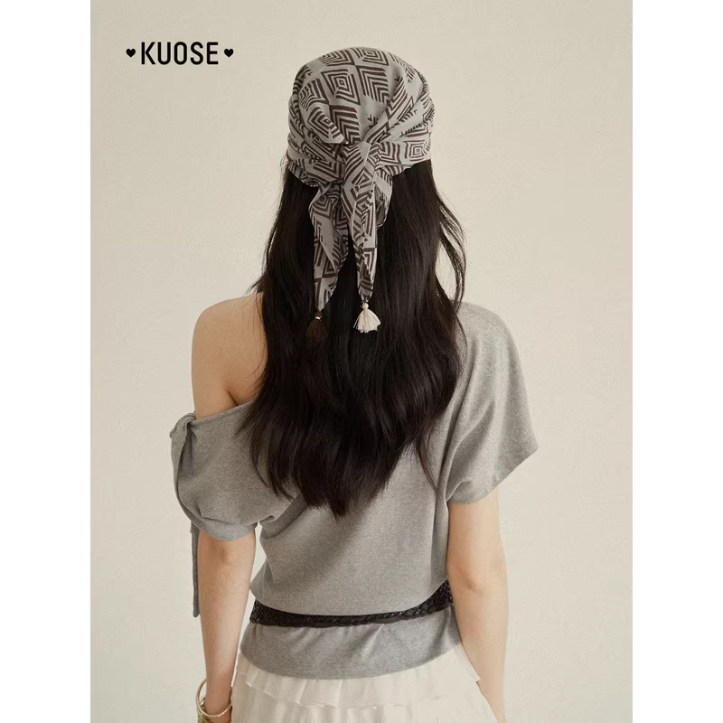 KUOSE 쿠오세 폴리에스터 패턴 사각 스카프 - 상세 이미지 4