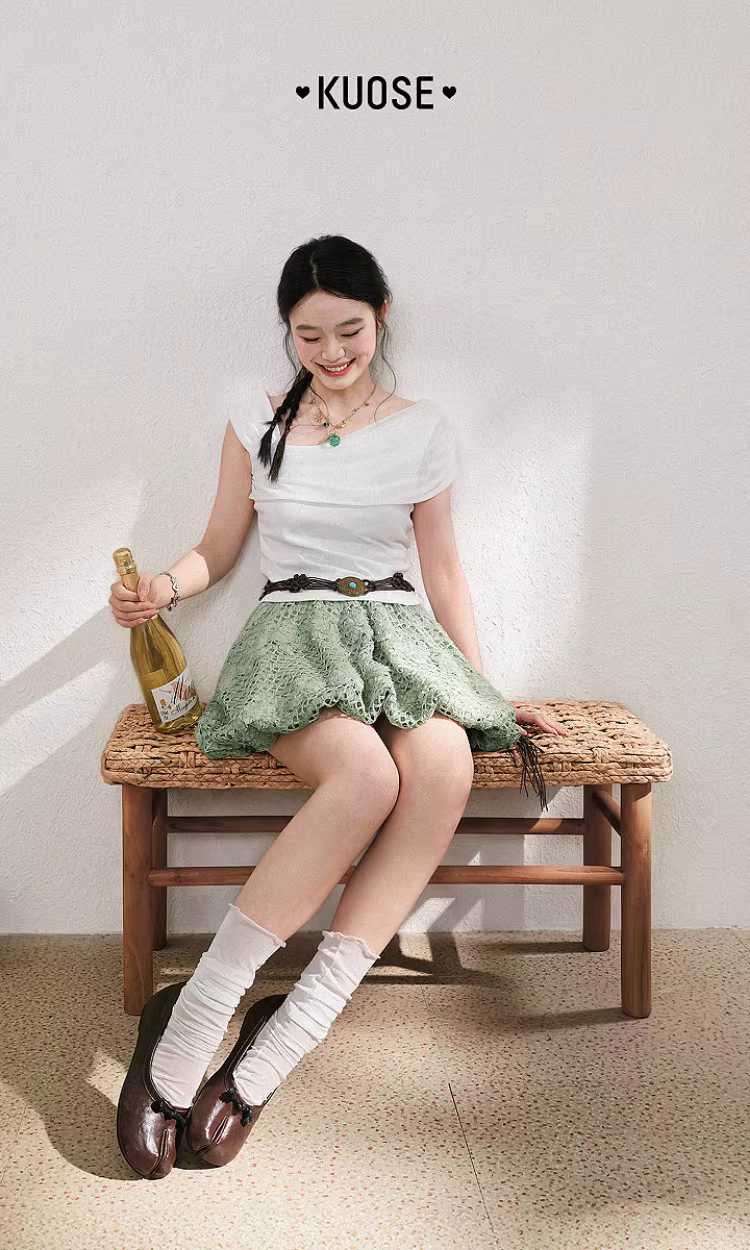 KUOSE 쿠오세 그린 펀칭 플로럴 A라인 미니 스커트 - 상품 이미지